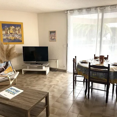 T3 Avec Terrasse Et Garage Proche - Saint-raphael - Fr-1-226a-146 شقة
